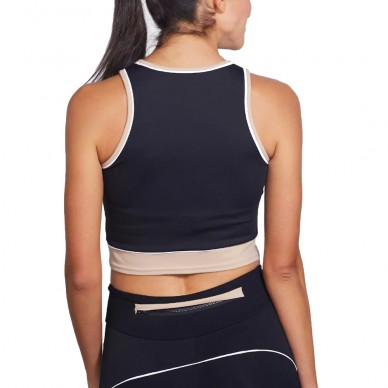 BB Isis svart top